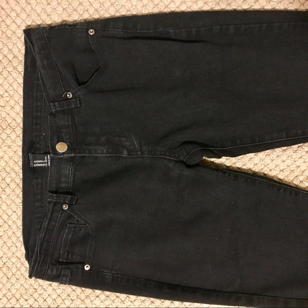 F21 Black Cropped Skinny Denim